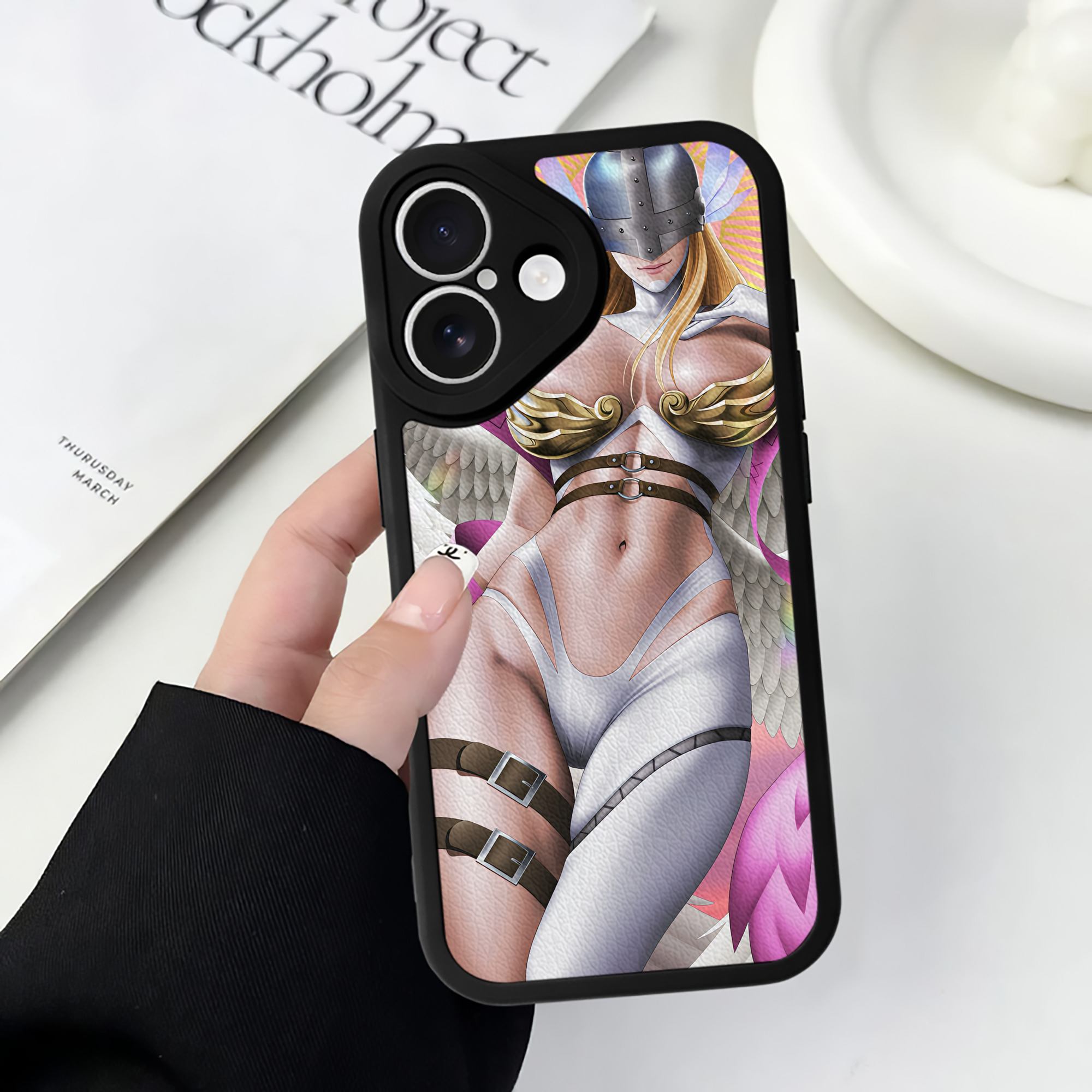 （画像用） Digimon デジタルモンスター/デジモン 【iPhone 16シリーズ対応】シリコンスマホケース（レザー調） 材質：シリコン